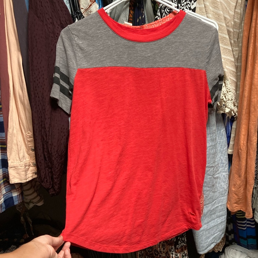 VS Pink tshirt